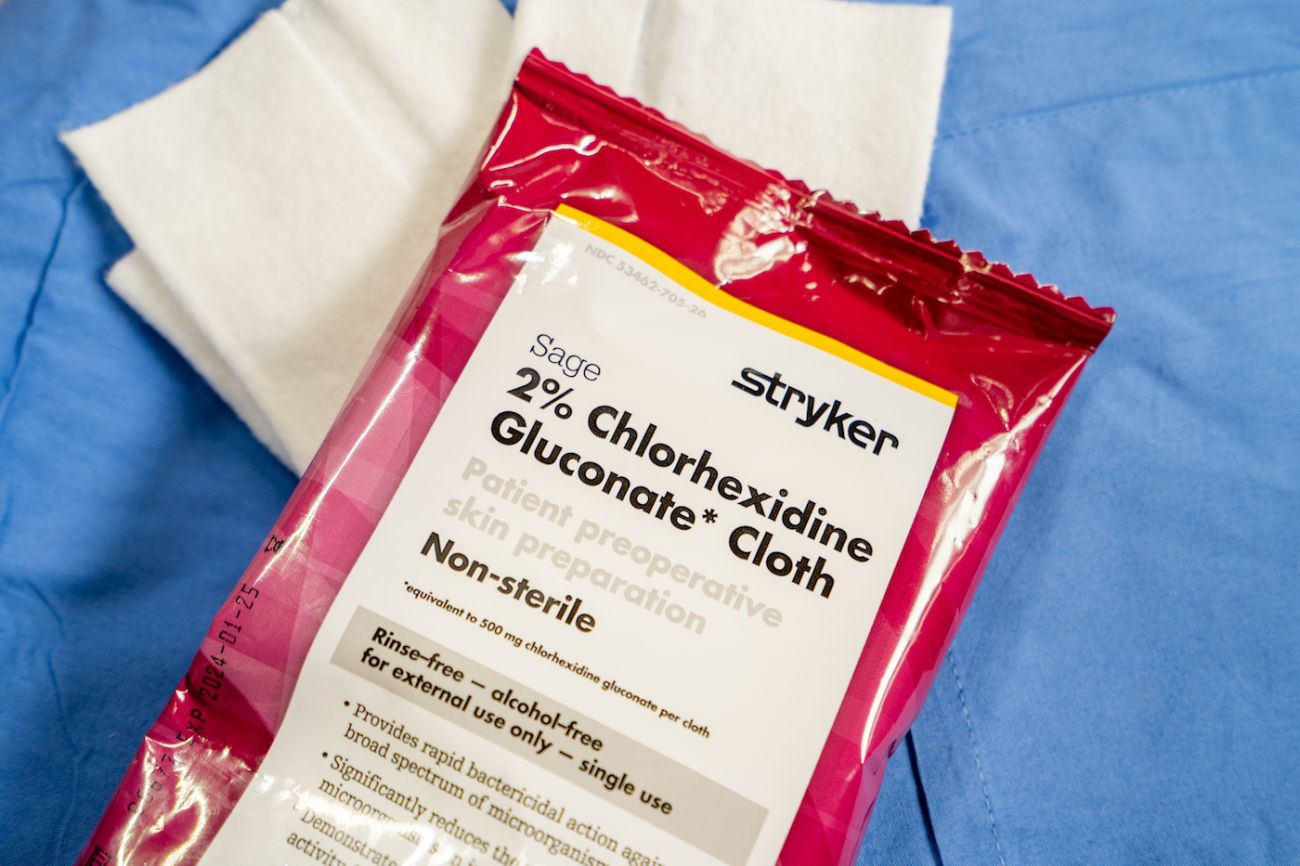 Preparing for surgery with CHG cloths | Roswell Park Comprehensive